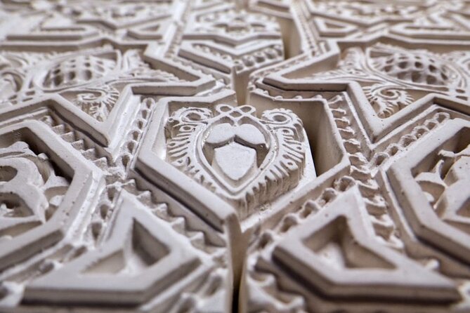 Nasrid Crafts: Only plasterwork workshop in the Alhambra - Who Will Enjoy This Most?