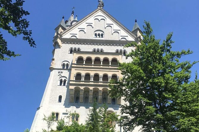 Neuschwanstein Castle and Linderhof Palace Day Trip from Munich - Neuschwanstein: allow time for the climb
