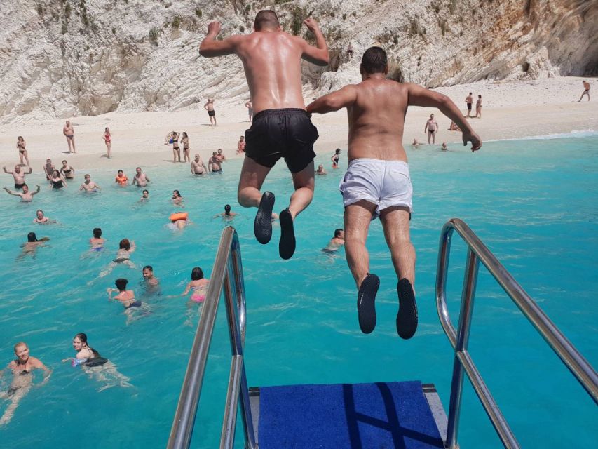 Nidri daily cruise in the Ionian with Makedonia Palace - Porto Katsiki is mainly a photo stop