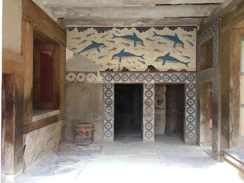 Palace of Knossos Small Group Tour - Skipping the ticket queue, with one important warning