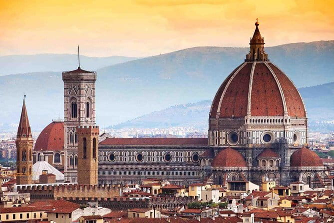 Palaces and Piazzas: A Self-Guided Audio Tour of Florence - Crossing Ponte Vecchio and the Arno