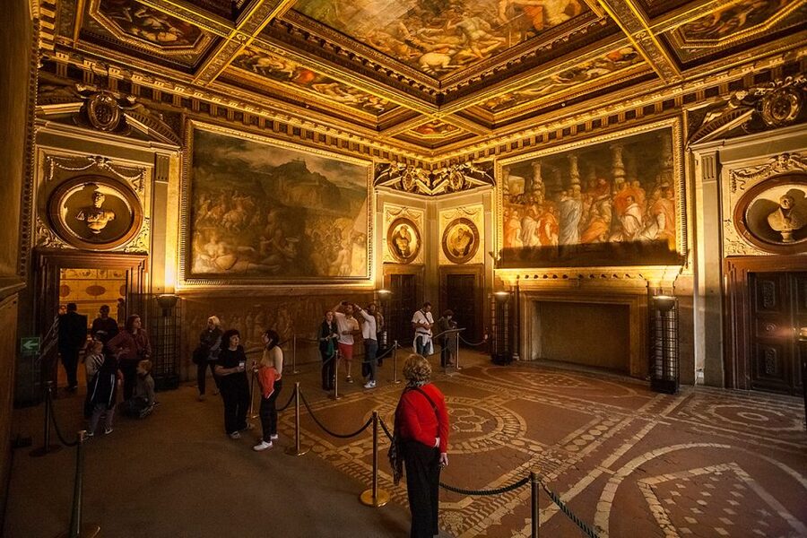 Palazzo Vecchio 90-Minute Morning Guided Tour - Medici rooms, apartments, and private power