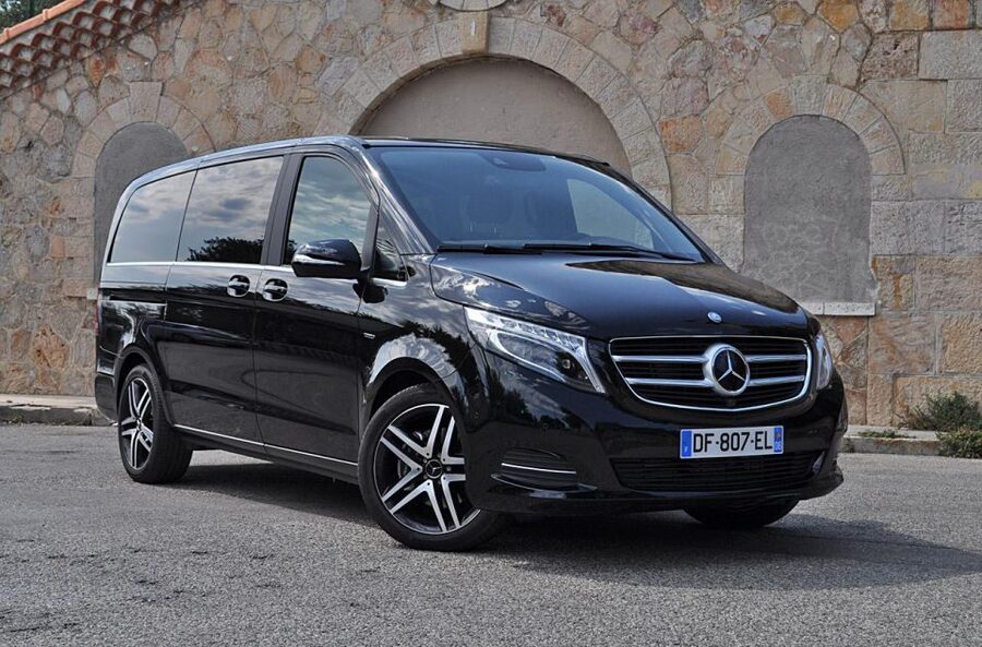 PARIS: Private transfer Château Versailles van 7 people 4H - Key points to know before booking