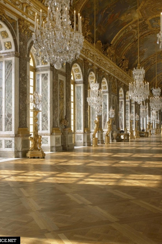 PARIS: Private transfer Château Versailles van 7 people 4H - Two hours at the Palace of Versailles