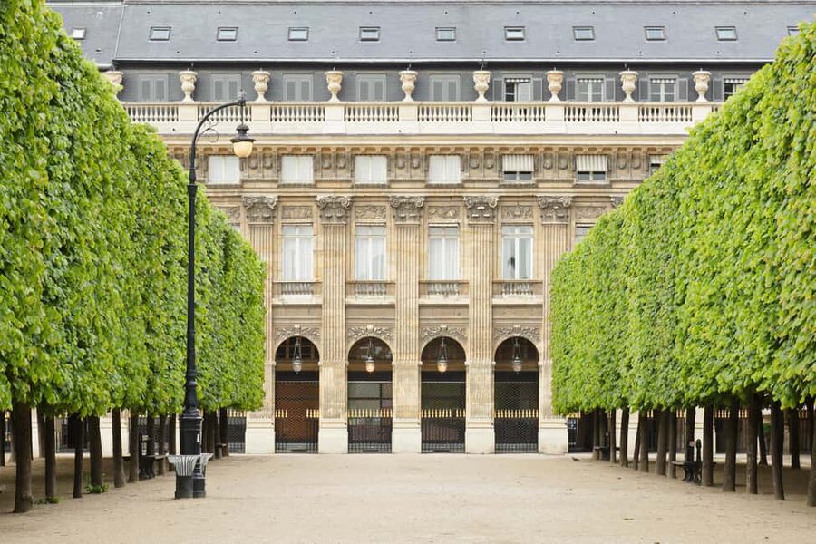 Paris: Royal Palais, Tuileries and D'Orsay Tour - Palais Royal and the Colonnes de Buren