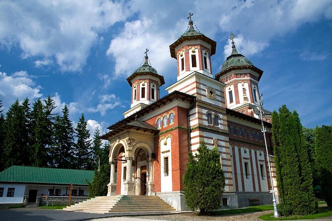 Peles & Cantacuzino Castles: Gourmet Wine & Cultural Day trip - Is $330.66 per person good value?