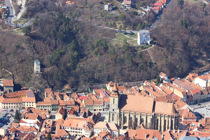 Peles Castle, Bran Castle and Brasov from Bucharest - Bran Castle: Dracula, medieval rooms, and cheese