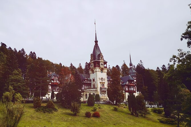 Peles Castle, Bran Castle & Rasnov Fort. Private Tour from Brasov - Timing, crowds, and physical demands