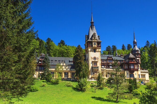 Peles Castle, Dracula Castle and Brasov old town - private tour from Bucharest - Key points to know before you book