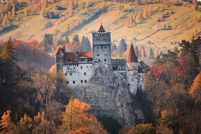 Peles Castle, Dracula's Castle and Medieval Town of Brasov in one day - How good is the transport and guiding?