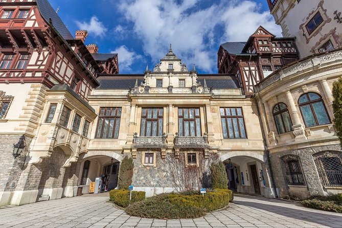Peles Castle, Dracula's Castle and Medieval Town of Brasov in one day - The 7:00 am departure and the pickup issue