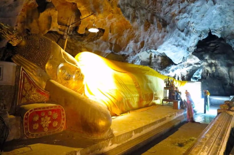Petchaburi Temples & Royal Palace - small Join Group Tour - Should you book the Phetchaburi temples and palace tour?