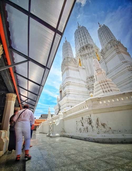 Petchaburi Temples & Royal Palace - small Join Group Tour - Lunch at The Royal Diamond