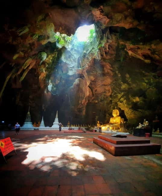Petchaburi Temples & Royal Palace - small Join Group Tour - Who should book this tour?