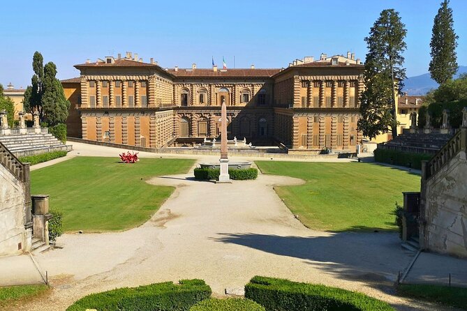 Pitti Palace and Boboli Garden Timed Entry Ticket with Audio Tour - Boboli Gardens: sculpture, fountains, and steep paths