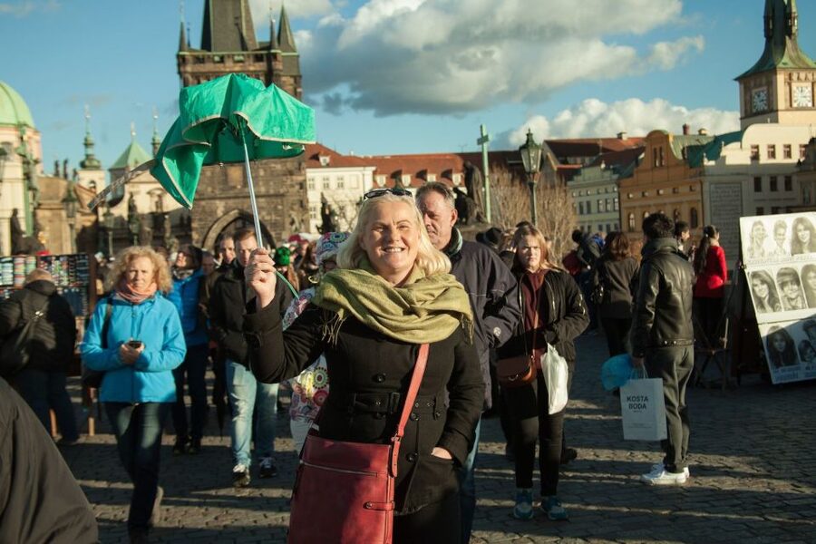 Prague: 3-Hour Old Town and Prague Castle Tour in German - Pace, comfort, and practical limits