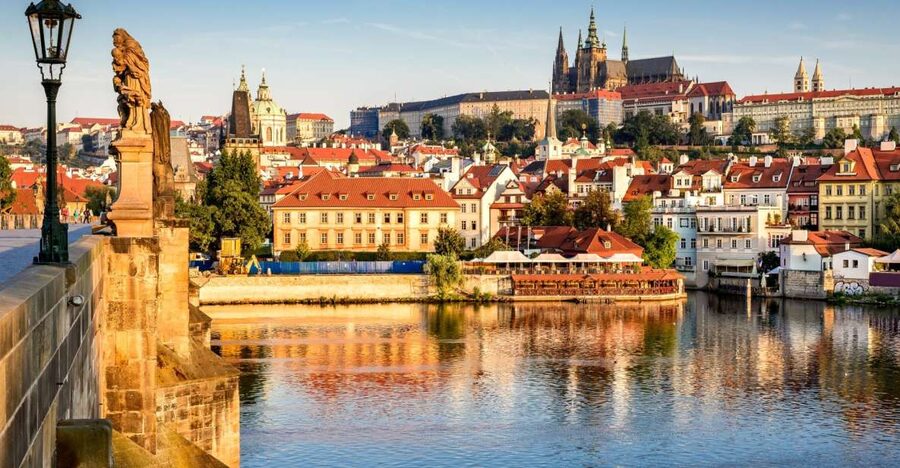 Prague Castle and St. Vitus Cathedral Private Walking Tour - Choosing between two, three, and five hours