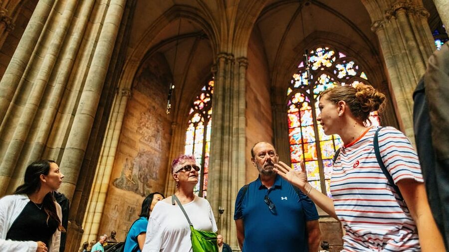 Prague Castle Interiors, Bus Tour and Vltava River Cruise - Why Prague Castle works best with a guide