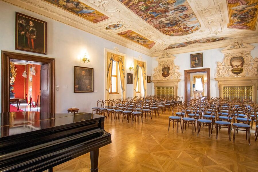 Prague Castle: Midday Classical Concert at Lobkowicz Palace - What the Baroque Concert Room feels like