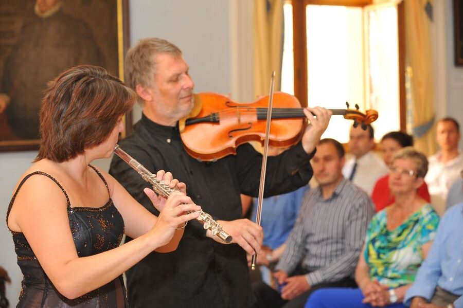 Prague Castle: Midday Classical Concert at Lobkowicz Palace - The one-hour program and its musical range