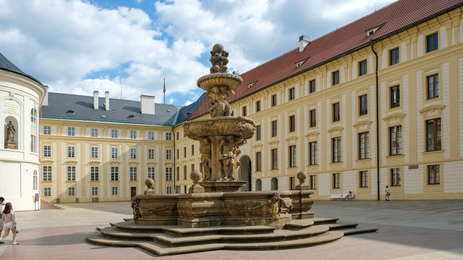Prague Castle Tour With Tickets - St. Vitus Cathedral: the castle’s great centerpiece
