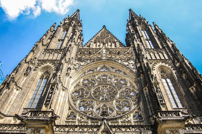 Prague Castle Walking Tour - St. George’s Basilica and the older side of the castle