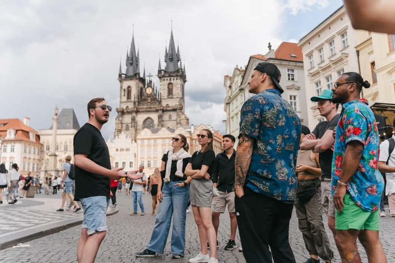 Prague: Old Town, Prague Castle & River Cruise Day Tour - A smart way to see Prague’s main sights