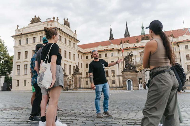Prague: Old Town, Prague Castle & River Cruise Day Tour - Prague Castle from medieval foundations to modern democracy
