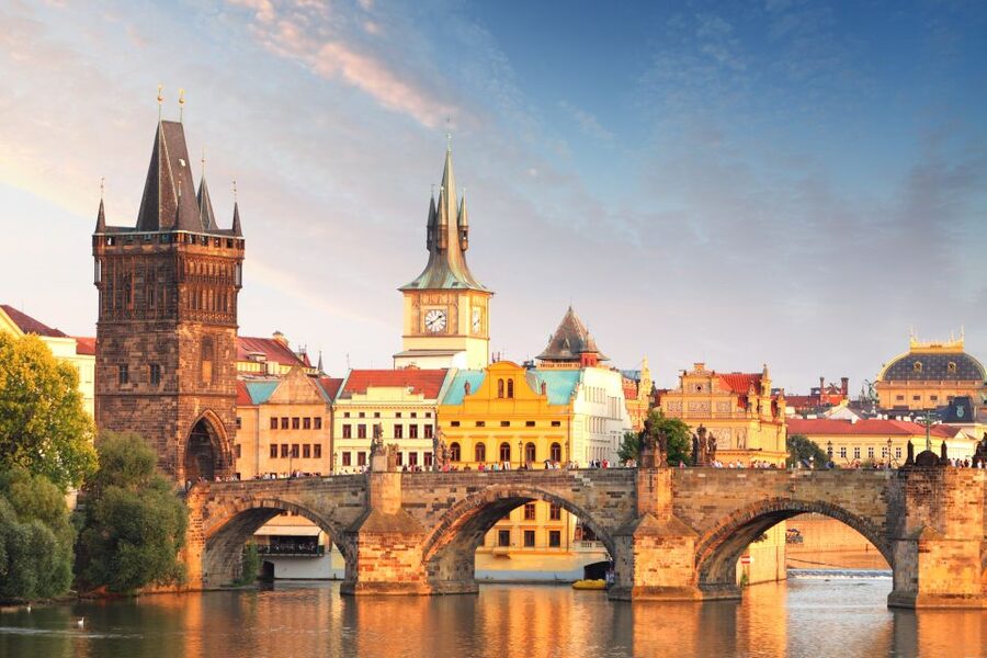 Prague: Prague Castle and Little Quarter Guided Walking Tour - What the private guide adds
