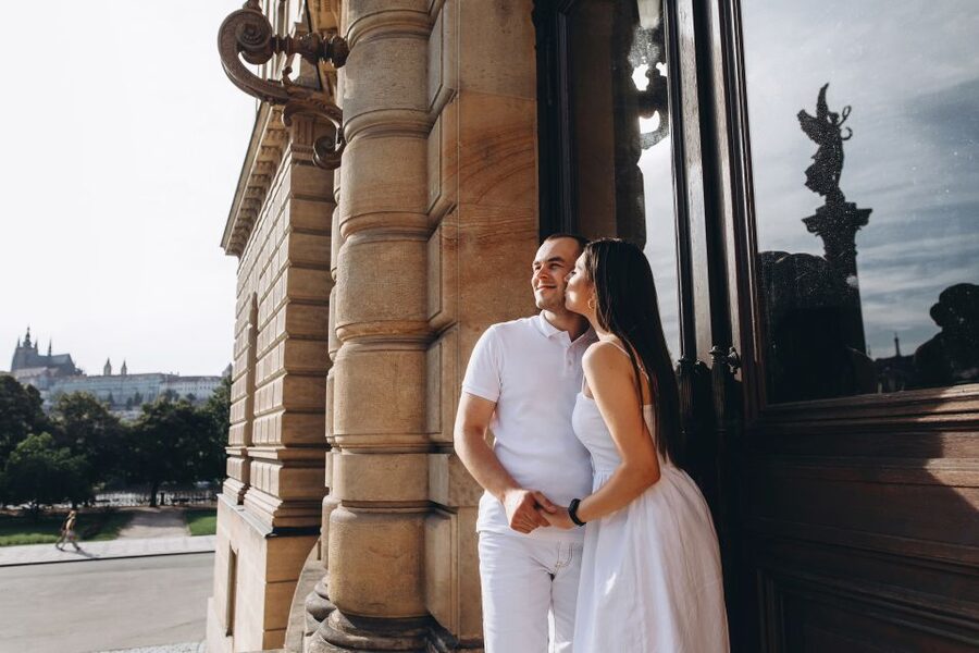 Prague: Professional Photoshoot at Prague Castle - Who Should Book This Photo Session?