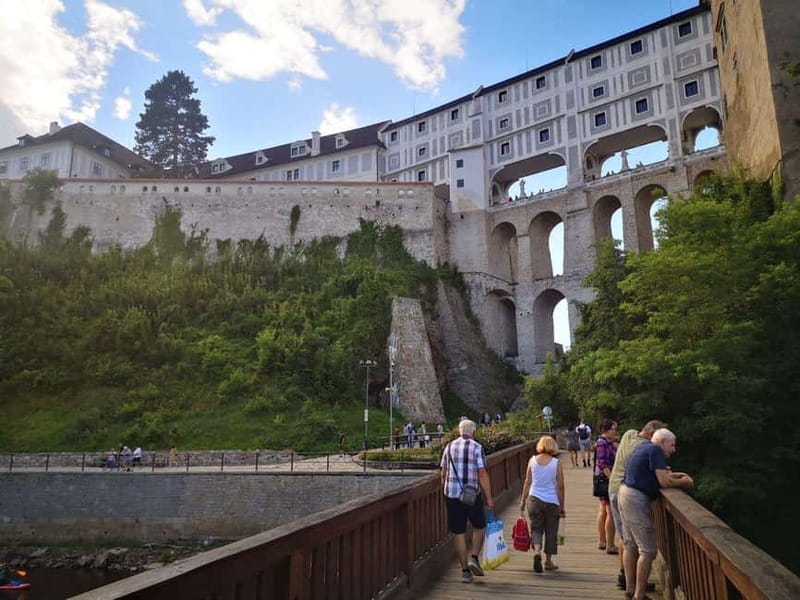 Prague: Transfer to Vienna via fabulous Cesky Krumlov - The two-hour ride from Prague