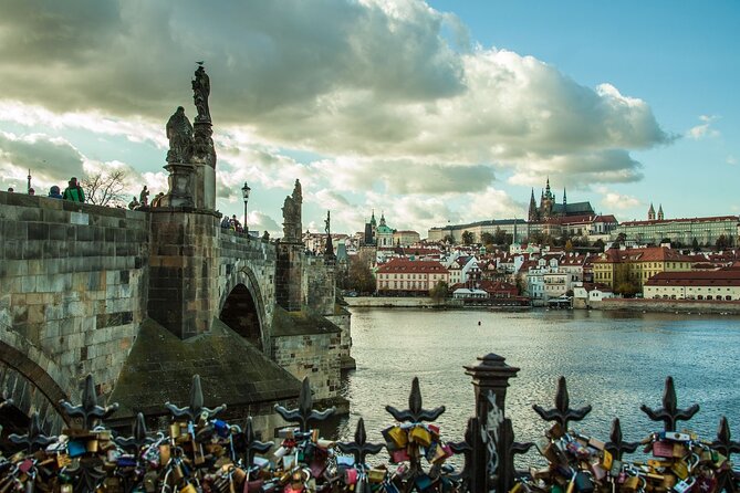 Prague Walking Tour in German: Old Town and Prague Castle - Price and value at $32.56