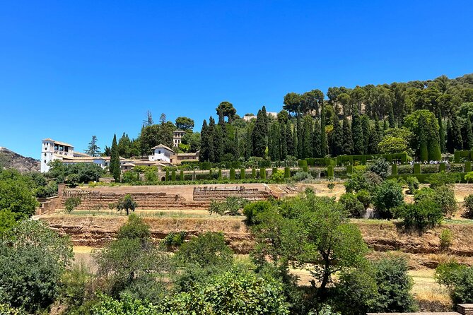 PREMIUM 2 Hour Alhambra and Generalife Tour + tickets - Alcazaba, the military base with the best views
