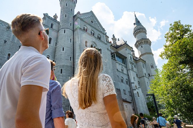 Premium Neuschwanstein Castle and Linderhof VIP Tour from Munich - The guide, driver, and pace of the day