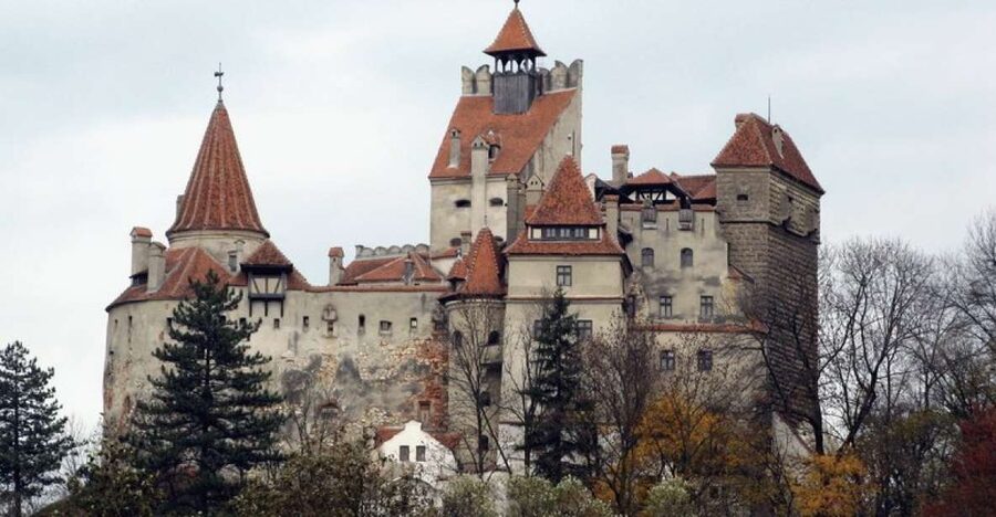 Premium Tour Bran & Peles Castle from Bucharest - Why these two castles make a strong day from Bucharest