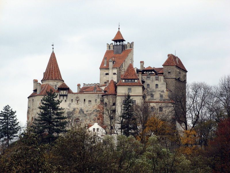 Premium Tour Bran & Peles Castle from Bucharest - When this tour works best