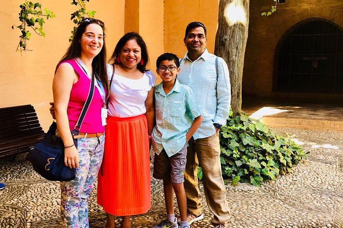 Private Alhambra Highlights Tour Including the Nasrid Palaces - Generalife: the summer palace and gardens