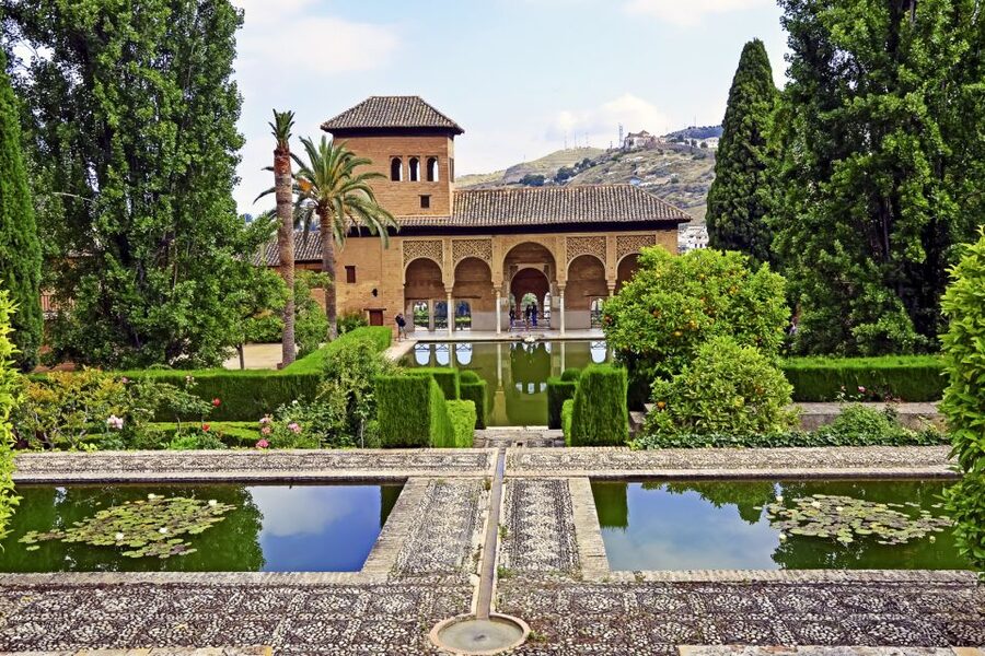 Private Alhambra Tour From Malaga & Surrounds - Is $547 Per Person Good Value?