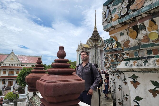 Private Bangkok Grand Palace Full-Day City sightseeing Tour - Seeing the solid-gold Buddha at Wat Traimit