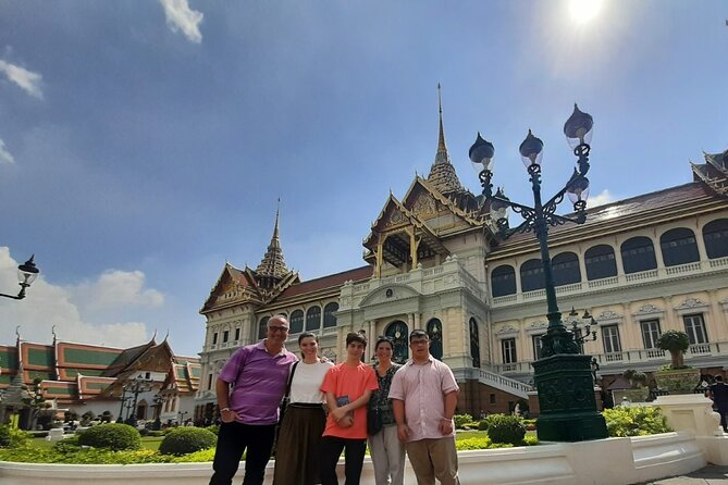 Private Bangkok Grand Palace Full-Day City sightseeing Tour - Meeting the Reclining Buddha at Wat Pho