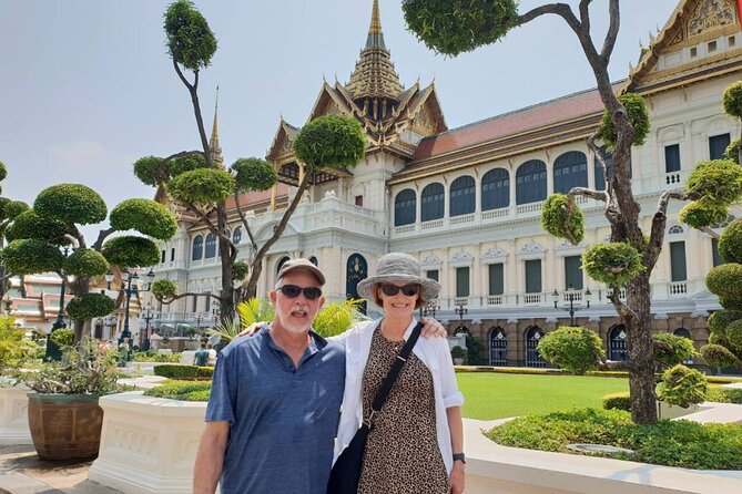Private Bangkok Grand Palace Full-Day City sightseeing Tour - Lunch, water, and the rhythm of a nine-hour outing