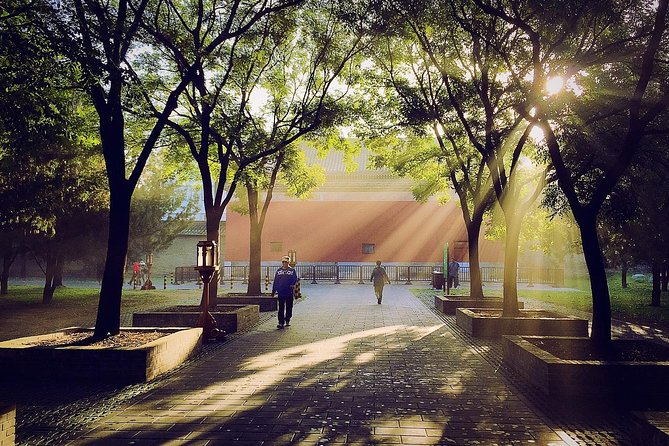 Private City Tour By Public Transportation: Temple Of Heaven, Tiananmen Square and Forbidden City - Temple of Heaven: ritual, architecture, and morning exercise