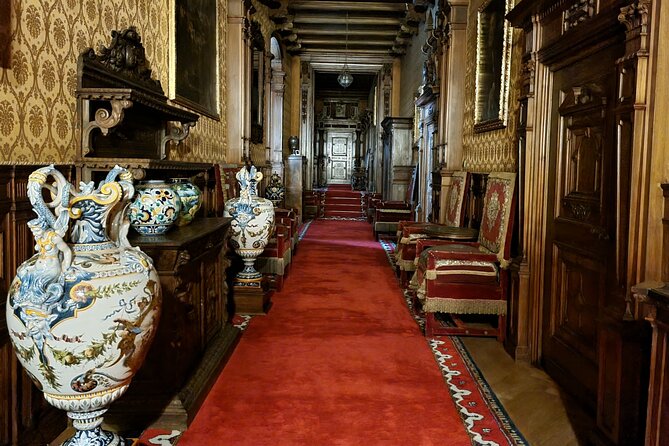 Private Day Trip from Bucharest: Dracula’s Castle, Peles & Brasov - Who should book this tour
