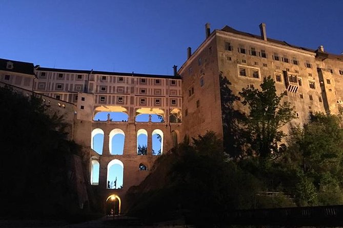 Private evening tour Cesky Krumlov Old Town and Castle area - Fifty minutes through the historic center