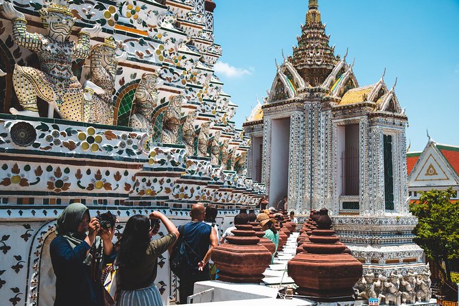 Private Grand Palace and Temple of Emerald Buddha & All Bangkok Highlights - Pak Khlong Talat, Bangkok’s flower market