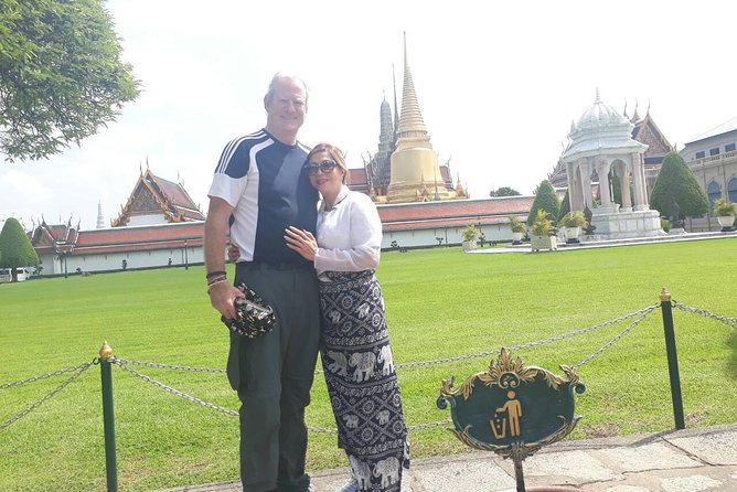Private Half-Day Bangkok City Tour with The Grand Palace - Wat Pho and the enormous Reclining Buddha