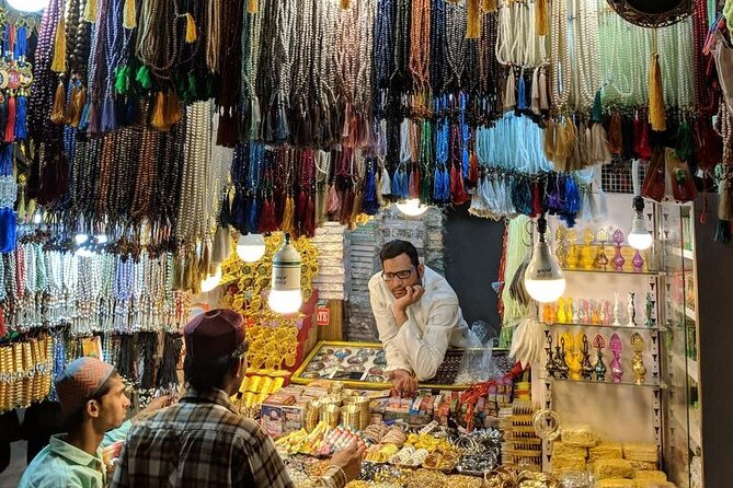 Private Half-Day Bangkok Tour Explore Grand Palace and Wat Pho - Wat Phra Kaew and the Emerald Buddha