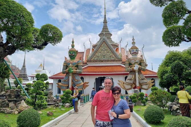 Private Half Day Tour in Bangkok with the Grand Palace - Wat Pho and the reclining Buddha