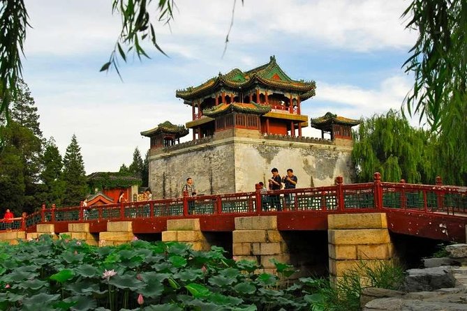 Private Half Day Tour to Beijing Panda House and Summer Palace - Kunming Lake by boat, if available