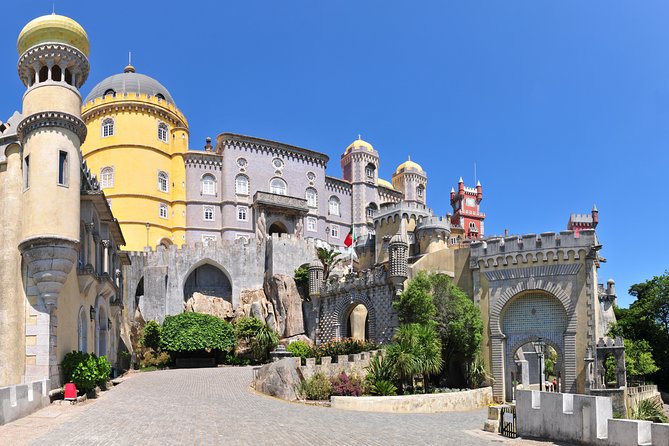 Private Half Day Tour to Sintra and Pena Palace from Lisbon - Key points at a glance